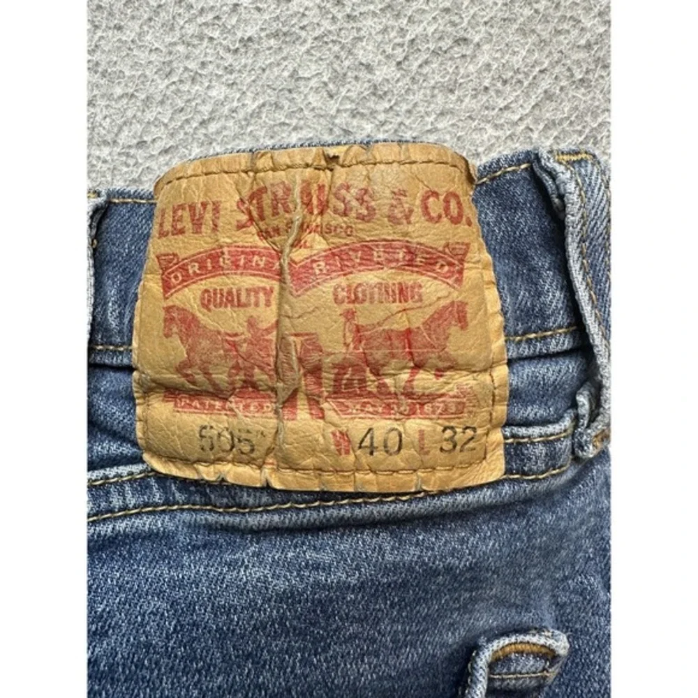 Levis 505 Jeans Mens 40x32 (38x29) Medium Blue Straight Leg Denim Distressed‎